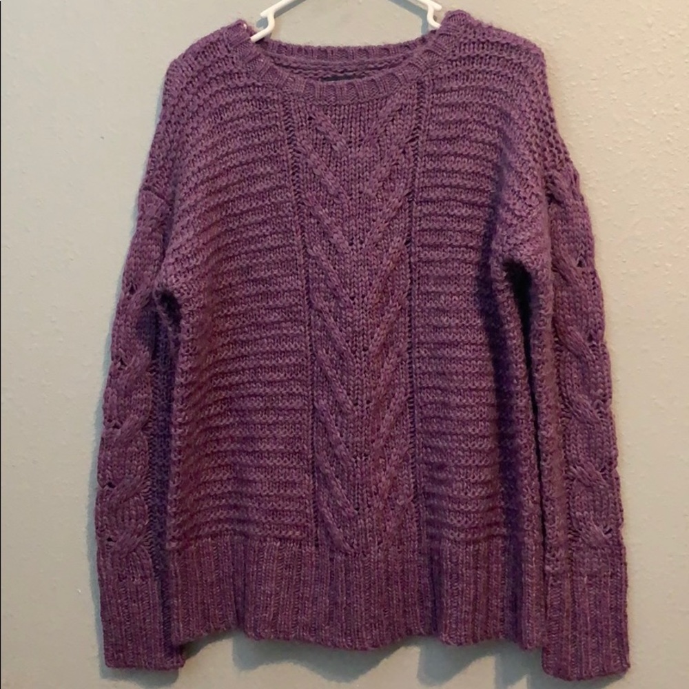 3/$25 American Eagle purple sweater
